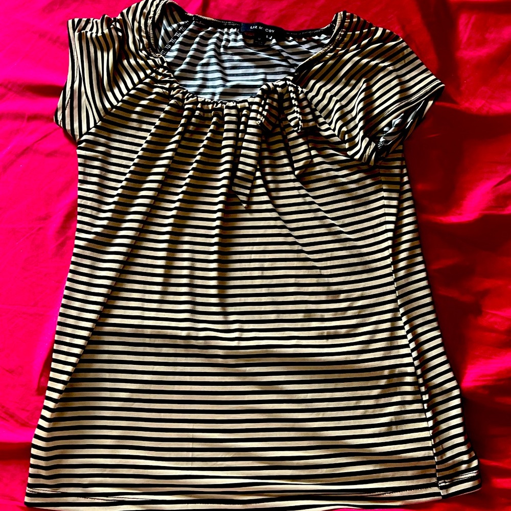 Liz Mcoy blouse size M